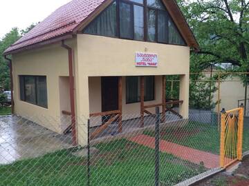 Фото номера Семейный номер с террасой Апарт-отели Hotel NANA г. Они 34
